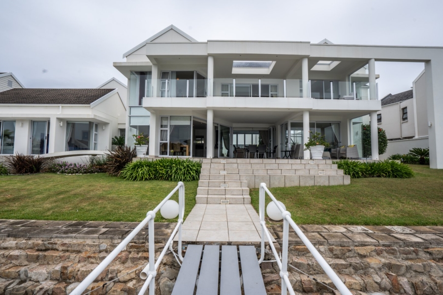 6 Bedroom Property for Sale in Royal Alfred Marina Eastern Cape